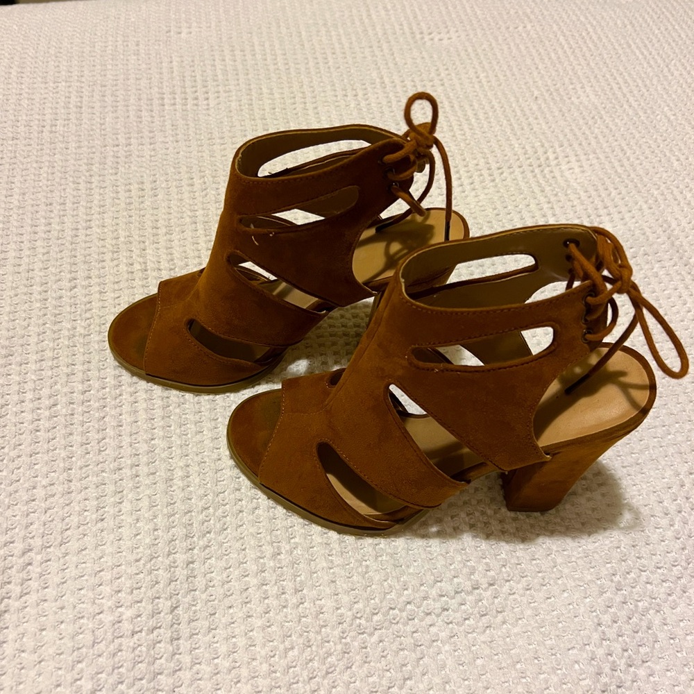 Suede Heels - Picture 3 of 4